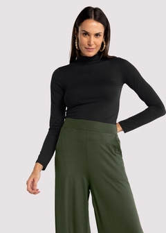 Blusa Malha Básica Gola Alta Feminina