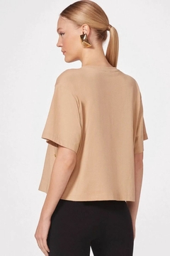 BLUSA EM MALHA COM PEDRARIA - loja online