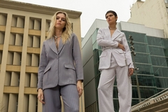 CALÇA EM ALFAIATARIA PANTALONA RISCA DE GIZ FEMININO