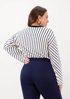 Blusa Viscose Listrada Comfy Feminino - comprar online