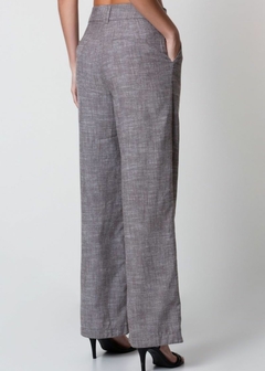 CALÇA EM LINHO WIDE LEG CINZA COM BOLSOS