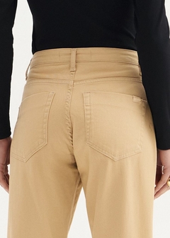 Imagem do CALÇA JEANS RETA CASUAL FEMININA