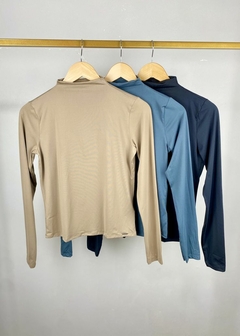 Imagem do Blusa Malha Básica Gola Alta Feminina