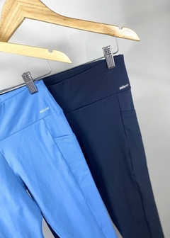 LEGGING COM BOLSO E RECORTE - loja online