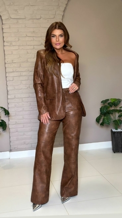 Calça Corino Full Leg Casual Moderno - Amsterdam Closet