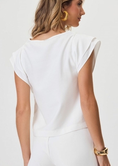 BLUSA VISCOSE MANGA COM BABADO - comprar online