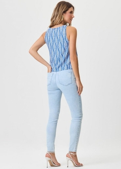 REGATA VISCOSE CROPPED SOLTA na internet