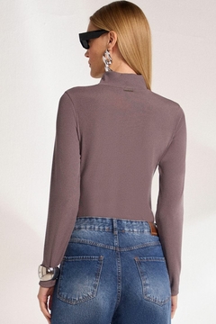 BLUSA MALHA CANELADA FEMININA - comprar online