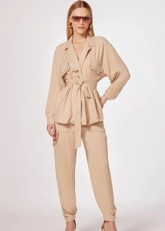 CAMISA AMPLA EM VISCOSE