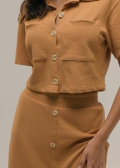 BLUSA CROPPED EM TECIDO FEMININA MANGA CURTA - Amsterdam Closet