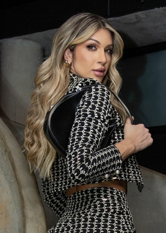 Blazer Laise Bia Cropped Feminino Social