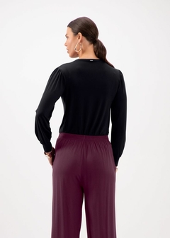 Blusa Malha Básica Manga Longa Feminina - comprar online