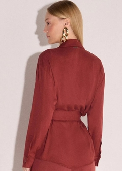 CAMISA AMPLA EM VISCOSE na internet