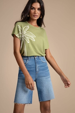 BLUSA EM LINHO MANGA CURTA FEMININA COM BORDADO FRONTAL - loja online
