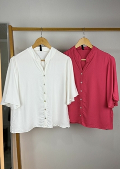 CAMISA EM VISCOSE COM MANGA FLARE - loja online