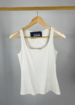 REGATA EM MALHA CANELADA FEMININA - Amsterdam Closet