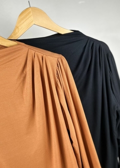 Blusa Malha Básica Manga Longa Feminina - Amsterdam Closet