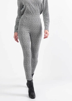 CALÇA LEGGING EM MALHA COM BRILHO
