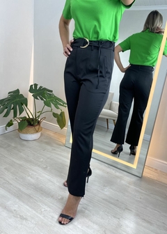 Calça Reta Alfaiataria Comfy Feminina