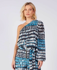BLUSA BALONÊ EM CREPE COM AMARRAÇÃO na internet
