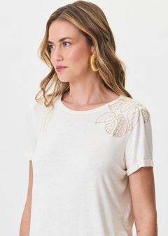 Imagem do BLUSA LINHO SOLTA BORDADA