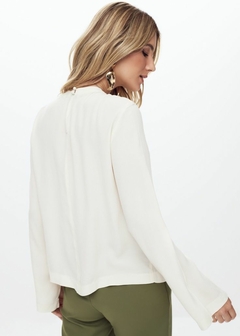 BLUSA SOLTA MANGA LONGA - comprar online