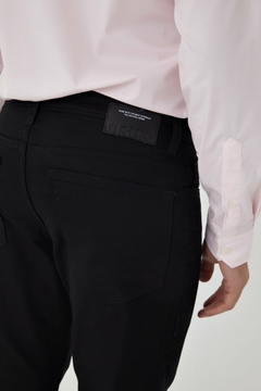 CALÇA JEANS SLIM MASCULINA PRETA