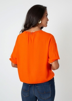 Imagem do BLUSA EM VISCOSE SOLTA MANGA CURTA