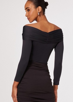 BLUSA MALHA DETALHE TRANSPASSADO FEMININA - comprar online