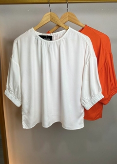 BLUSA EM VISCOSE SOLTA MANGA CURTA - Amsterdam Closet