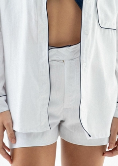 SHORTS LINHO COM RIBANA AZUL MARINHO