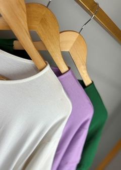 Imagem do BLUSA MALHA VISCOSE COM MANGAS COM BABADOS
