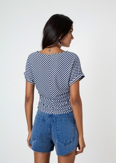 Imagem do BLUSA MALHA SOLTA FEMININA