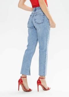CALÇA JEANS CROPPED LOOSE FEMININA AZUL - Amsterdam Closet