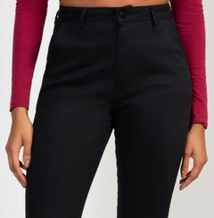 CALÇA JEANS FENININA SKINNY ÁGATA PRETO - comprar online