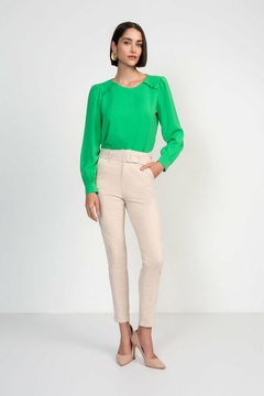 BLUSA EM CREPE SOLTA FEMININA - loja online