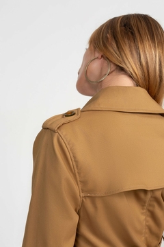 CASACO FEMININO ALONGADO EM SARJA DE INVERNO BEGE - comprar online