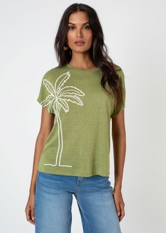 BLUSA EM LINHO MANGA CURTA FEMININA COM BORDADO FRONTAL