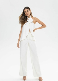 CALÇA SARJA WIDE LEG COM CINTO na internet