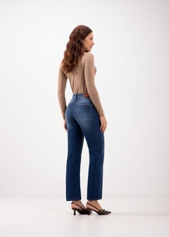 CALCA JEANS COM ELASTANO na internet