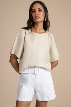 BLUSA EM LINHO SOLTA DETALHE NA MANGA