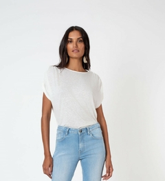 BLUSA EM VISCOLINHO SOLTA DETHALHE FRANZIDO NA MANGA na internet