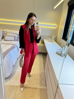 CALÇA EM ALFAIATARIA SLIM FEMININA