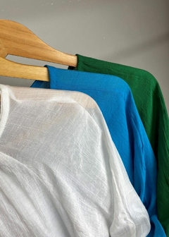 BLUSA EM VISCOSE MANGA 3/4 - comprar online