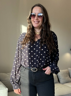BLUSA TECIDO COM BABADO ESTAMPA EXCLUSIVA