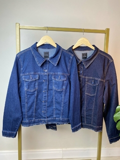 Imagem do JAQUETA JEANS COM ELASTANO CROPPED PLUS SIZE
