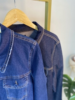 Imagem do JAQUETA JEANS COM ELASTANO CROPPED PLUS SIZE