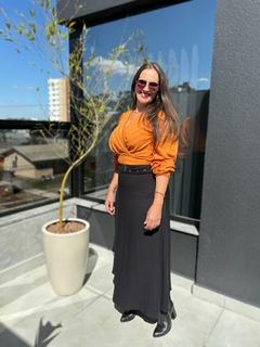 BLUSA EM VISCOSE SOLTA CROPPED FEMININA - loja online