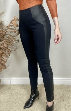 CALÇA MONTARIA EM TECIDO COM DETALHES EM CORINO - Amsterdam Closet