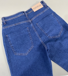 Imagem do CALÇA JEANS FEMININA CORTE RETO AZUL ESCURO